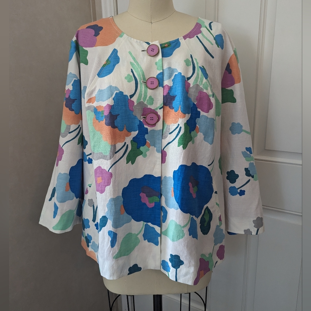 Soft by Avenue Jacket